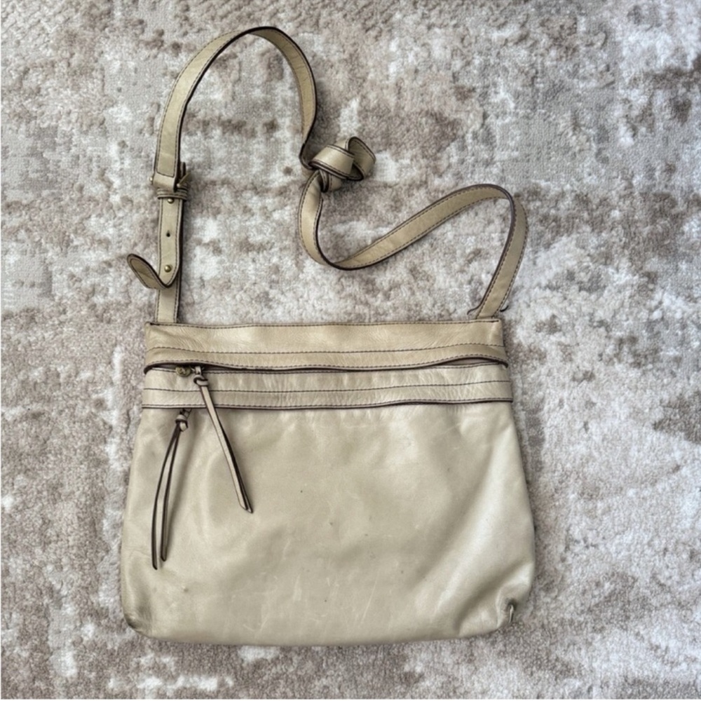 Hobo Cream Leather Handbag